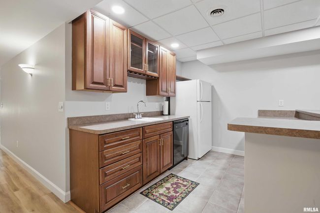 2139 Cromwell Cir, House other with 5 bedrooms, 5 bathrooms and null parking in Davenport IA | Image 25