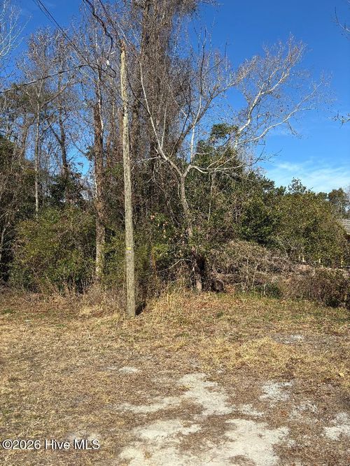 535 Mosley St, Wilmington, NC, 28405-3216 | Card Image