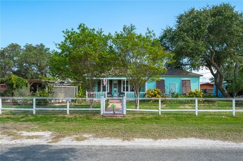 607 Chaparral St, Fulton, TX, 78358 | Card Image