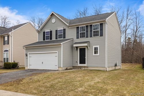 6083 Woodford Dr, Lake View, NY, 14085-9455 | Card Image