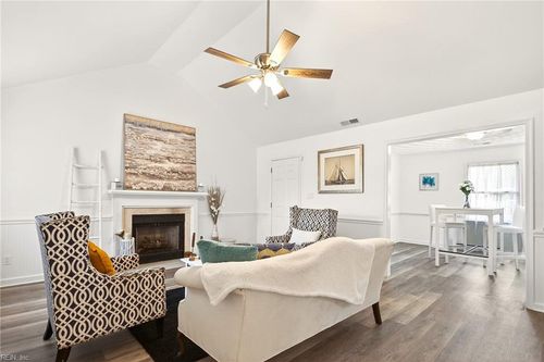 2076 Nansemond Pkwy, Suffolk, VA, 23434-2120 | Card Image