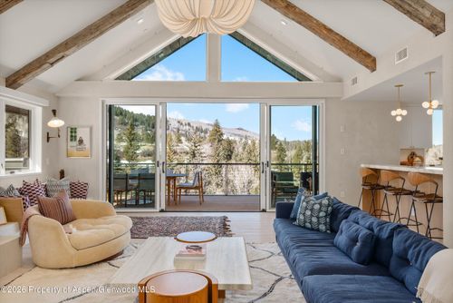 135 Maroon Dr, Aspen, CO, 81611-1060 | Card Image