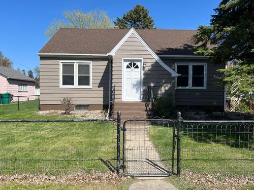 324 Grace St N, Ortonville, MN, 56278-1213 | Card Image