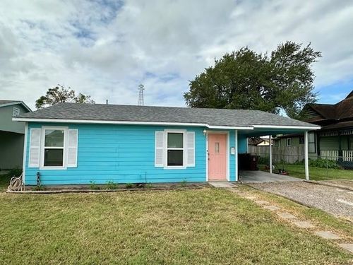 225 W Kenedy Ave, Kingsville, TX, 78363-5432 | Card Image