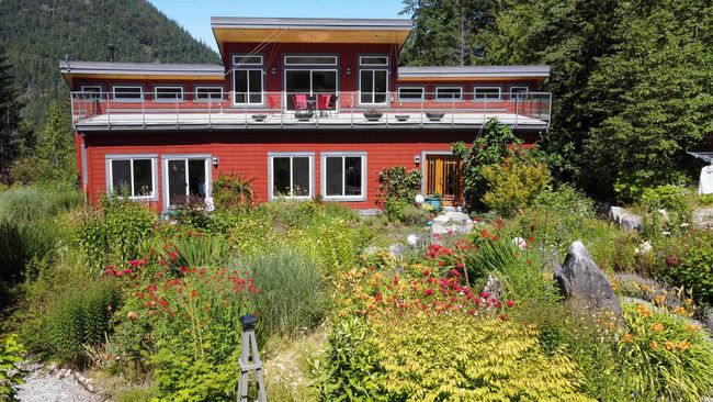 12899 Sunshine Coast Highway, House other with 3 bedrooms, 2 bathrooms and null parking in Madeira Park BC | Image 1