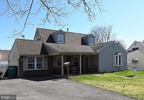 127 Hedge Rd, LEVITTOWN, PA, 19056-1437 | Card Image