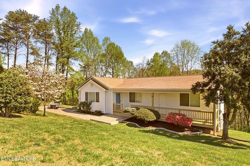 256 Mountain View Est, Caryville, TN, 37714-3539 | Card Image