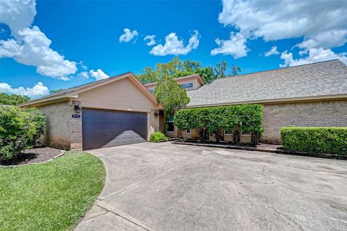 2723 Colony Dr, Sugar Land, TX, 77479-1425 | Card Image