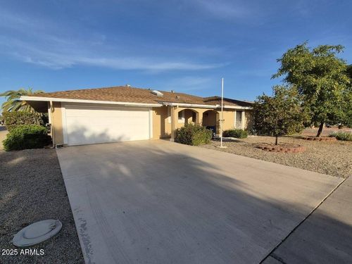 13810 N Kaanapali Dr, Sun City, AZ, 85351-2233 | Card Image