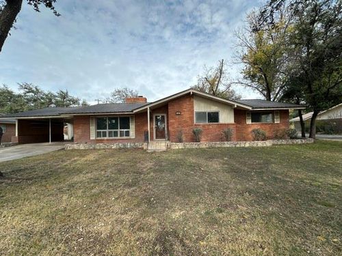 107 Manor St, Sonora, TX, 76950-6603 | Card Image