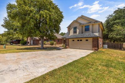 3804 Sage Court, House other with 3 bedrooms, 2 bathrooms and null parking in Granbury TX | Image 1