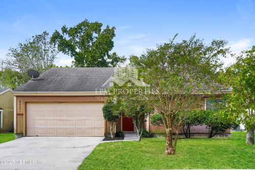 8038 Loch Lomond Ln, Jacksonville, FL, 32244-5519 | Card Image