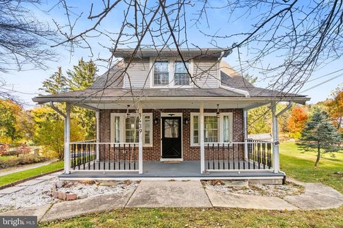 1439 Seidersville Rd, BETHLEHEM, PA, 18015-4227 | Card Image