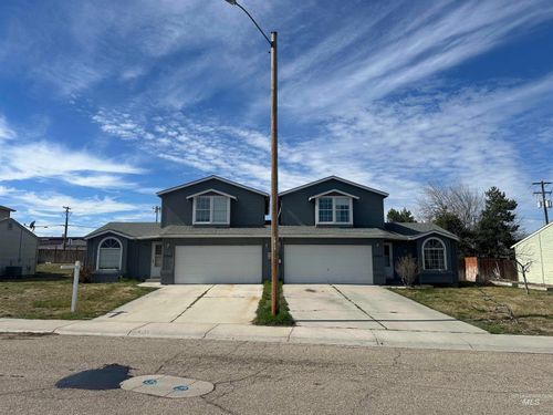 2807 & 2809 Laurel Way, Nampa, ID, 83686 | Card Image