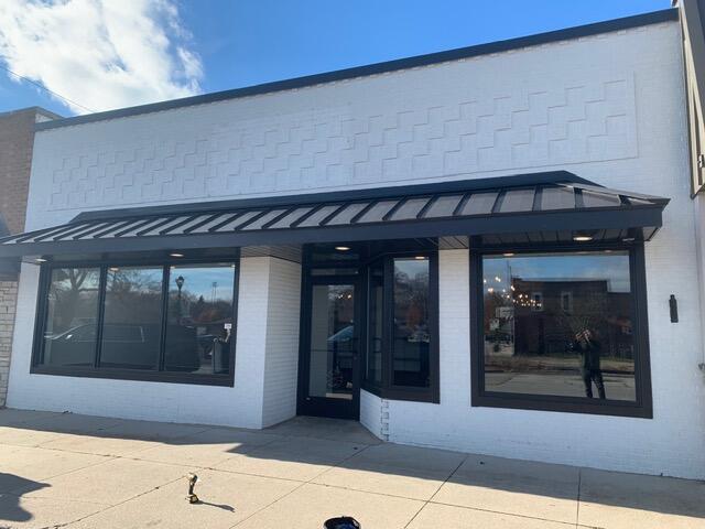 75 S Front St, Grant, MI 49327