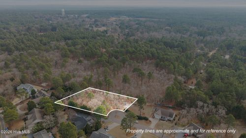 8 Heather Ln, Pinehurst, NC, 28374-9104 | Card Image