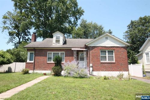 142 Orange St, Englewood, NJ, 07631-3243 | Card Image