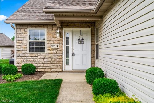 763 Valley View Ct, Kent, OH, 44240-7552 | Card Image
