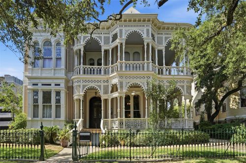 1826 Sealy St, Galveston, TX, 77550-4961 | Card Image