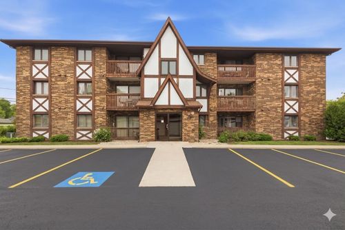1d-10626 Ridgeland Ave, Chicago Ridge, IL, 60415-1894 | Card Image