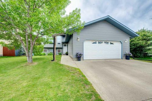 6005 60a Avenue Crescent, Innisfail, AB, T4G1V9 | Card Image