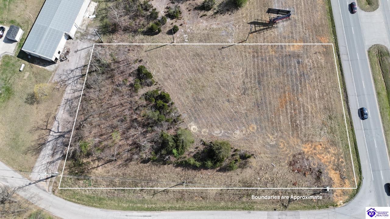 Land in Elizabethtown 2