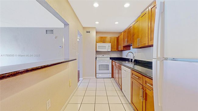 201-CC - 13934 Sw 90 Th Ave, Condo with 1 bedrooms, 1 bathrooms and null parking in Miami FL | Image 8