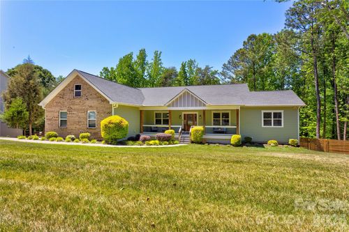 9311 Willowglen Trail, Charlotte, NC, 28215 | Card Image