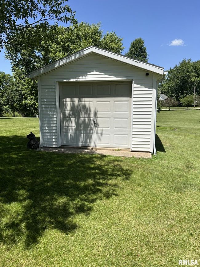 1214 W 2 Nd St, House other with 3 bedrooms, 1 bathrooms and null parking in Kewanee IL | Image 8