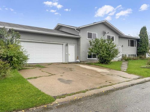 9218 104 Ave, Grande Prairie, AB, T8V3W6 | Card Image
