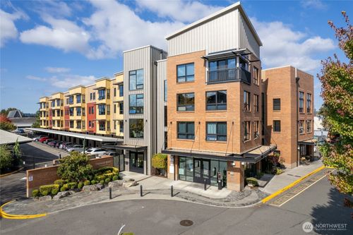 unit-207-210 W Pioneer, Puyallup, WA, 98371-5323 | Card Image