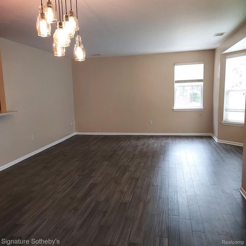 4162 Elizabeth Ave, Canton, MI, 48188-7225 | Card Image
