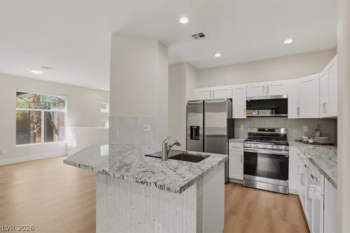 201-1608 Hills Of Red Dr, Las Vegas, NV, 89128-8418 | Card Image