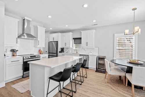 528 Veritas St, Nashville, TN, 37211-2850 | Card Image