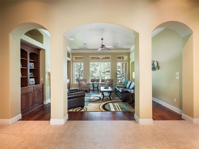 104 E Rustle Cv, House other with 4 bedrooms, 4 bathrooms and 3 parking in Georgetown TX | Image 5