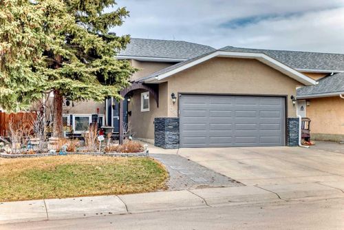 1328 Meadowbrook Dr Se, Airdrie, AB, T4A2A3 | Card Image