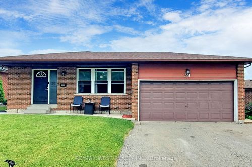 b-39 Portland Cres, Newmarket, ON, L3Y6A6 | Card Image