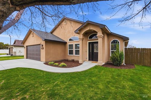 731 Triumph Dr, Middleton, ID, 83644-6028 | Card Image