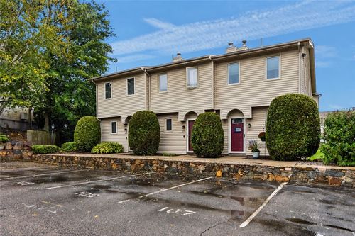 107-200 Cannon St, Cranston, RI, 02920-2247 | Card Image