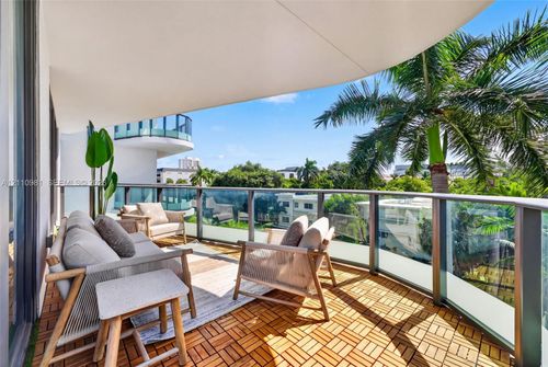 401-9901 W Bay Harbor Dr, Bay Harbor Islands, FL, 33154-1844 | Card Image