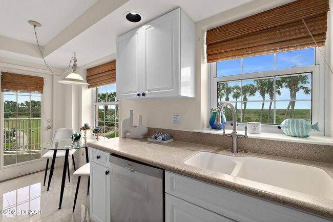 C303 - 4650 Links Village Dr, Condo with 3 bedrooms, 3 bathrooms and null parking in Ponce Inlet FL | Image 16