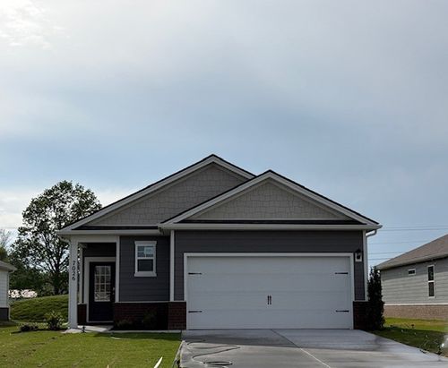 7026 Lang Ave, White House, TN, 37188-2333 | Card Image