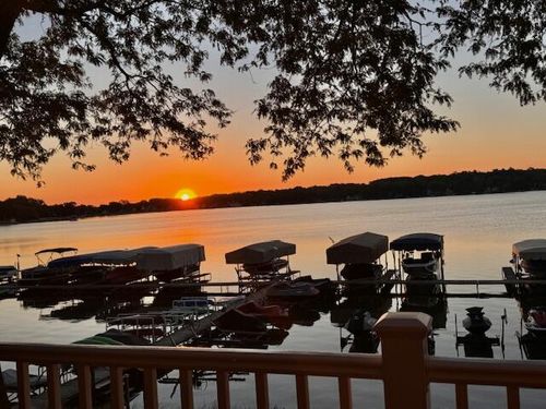 514 Bayview Ave, Twin Lakes, WI, 53181-9644 | Card Image