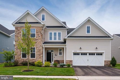 11 Cole Pl, Cranbury, NJ, 08512-1215 | Card Image
