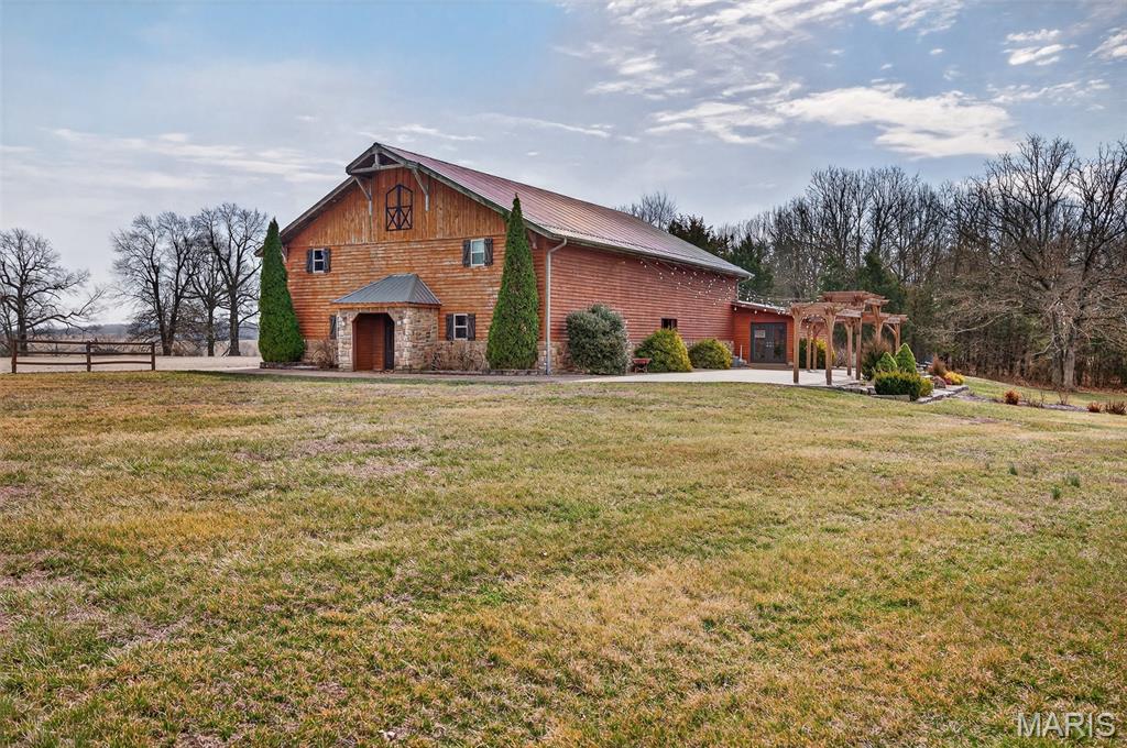 38 Rainbow Rd, Buffalo, MO 65622