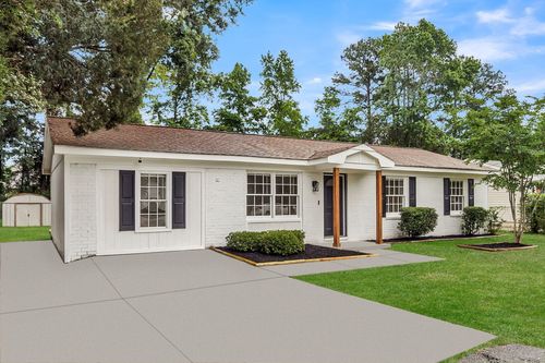 409 Robin Dr, Goose Creek, SC, 29445-3627 | Card Image