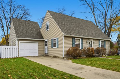 1720 12th St S, Moorhead, MN, 56560-3718 | Card Image