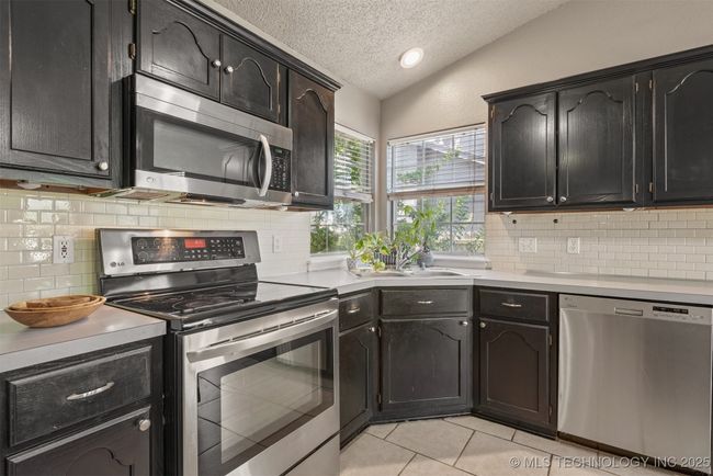 9528 S 93 Rd East Ave, House other with 5 bedrooms, 3 bathrooms and null parking in Tulsa OK | Image 20