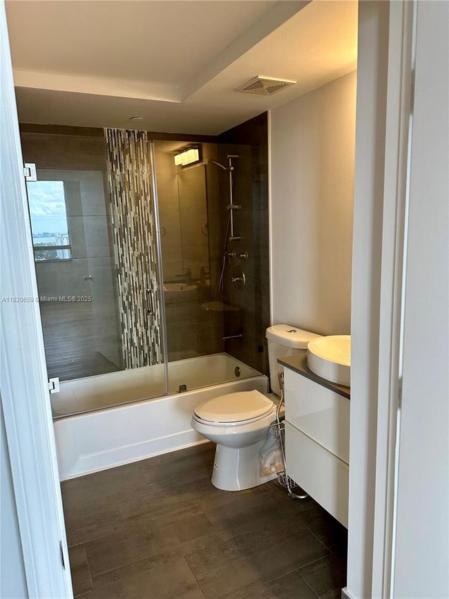APT-3007 - 1330 West Ave, Condo with 2 bedrooms, 2 bathrooms and null parking in Miami Beach FL | Image 10