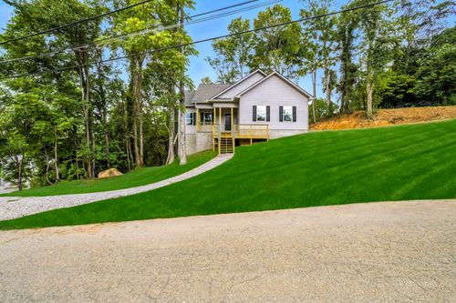 402 Four Winds Way, Jefferson City, TN, 37760-3626 | Card Image